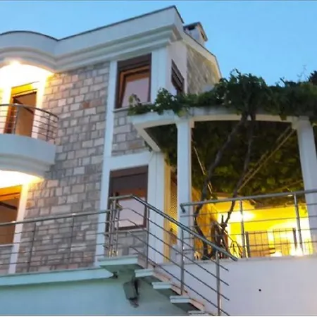 Antic With Private Pool In * Budva